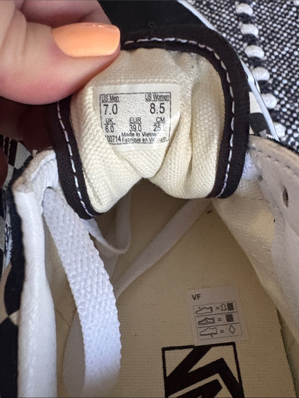 NWOT Vans Checkerboard Old Skool Sneakers - Black & White - Picture 7 of 7